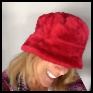 NWOT Faux Fur Women’s Hat